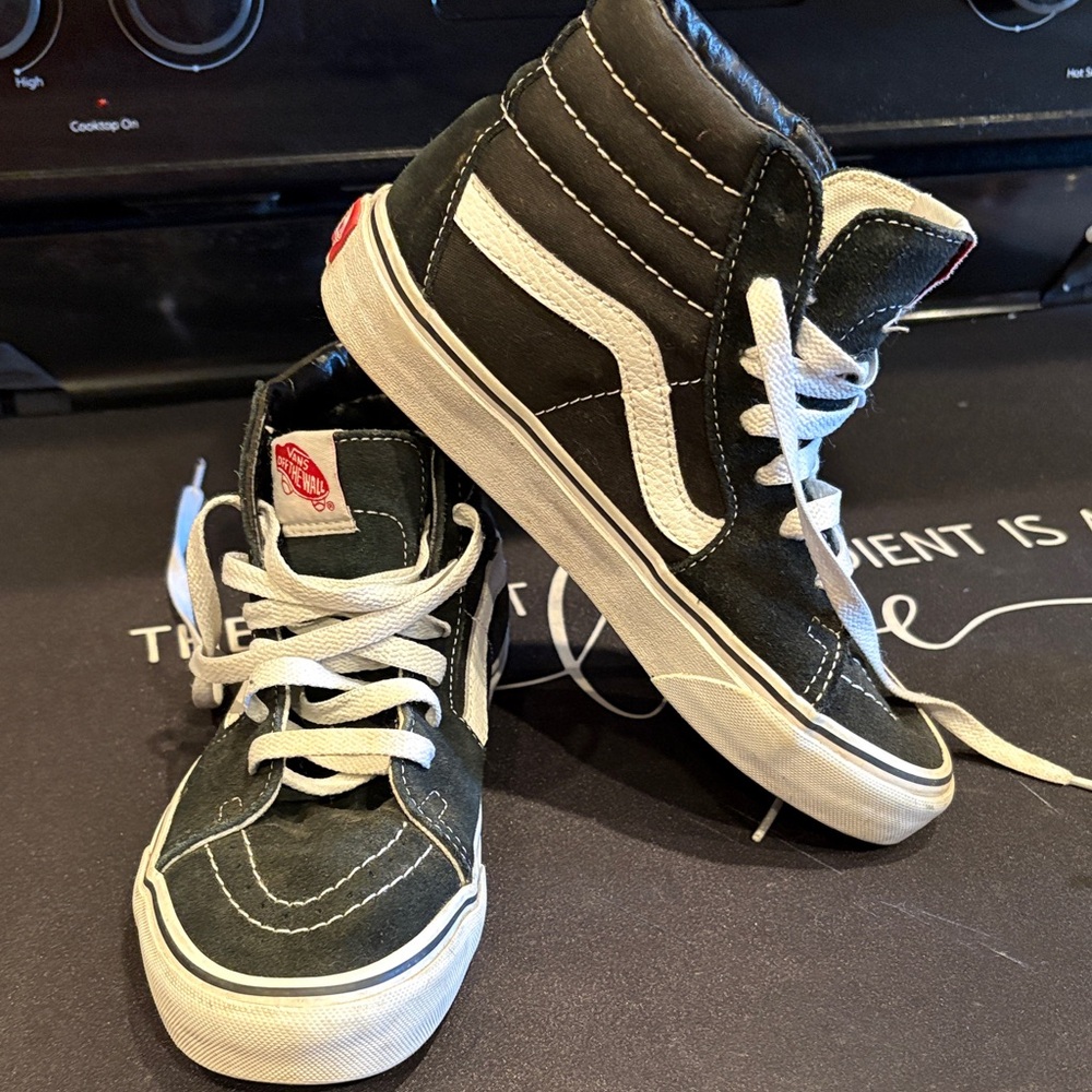 Vans Black/White Sk8-Hi Classic Off The Wall Skater Shoes /Sneakers Men Sz 4.5